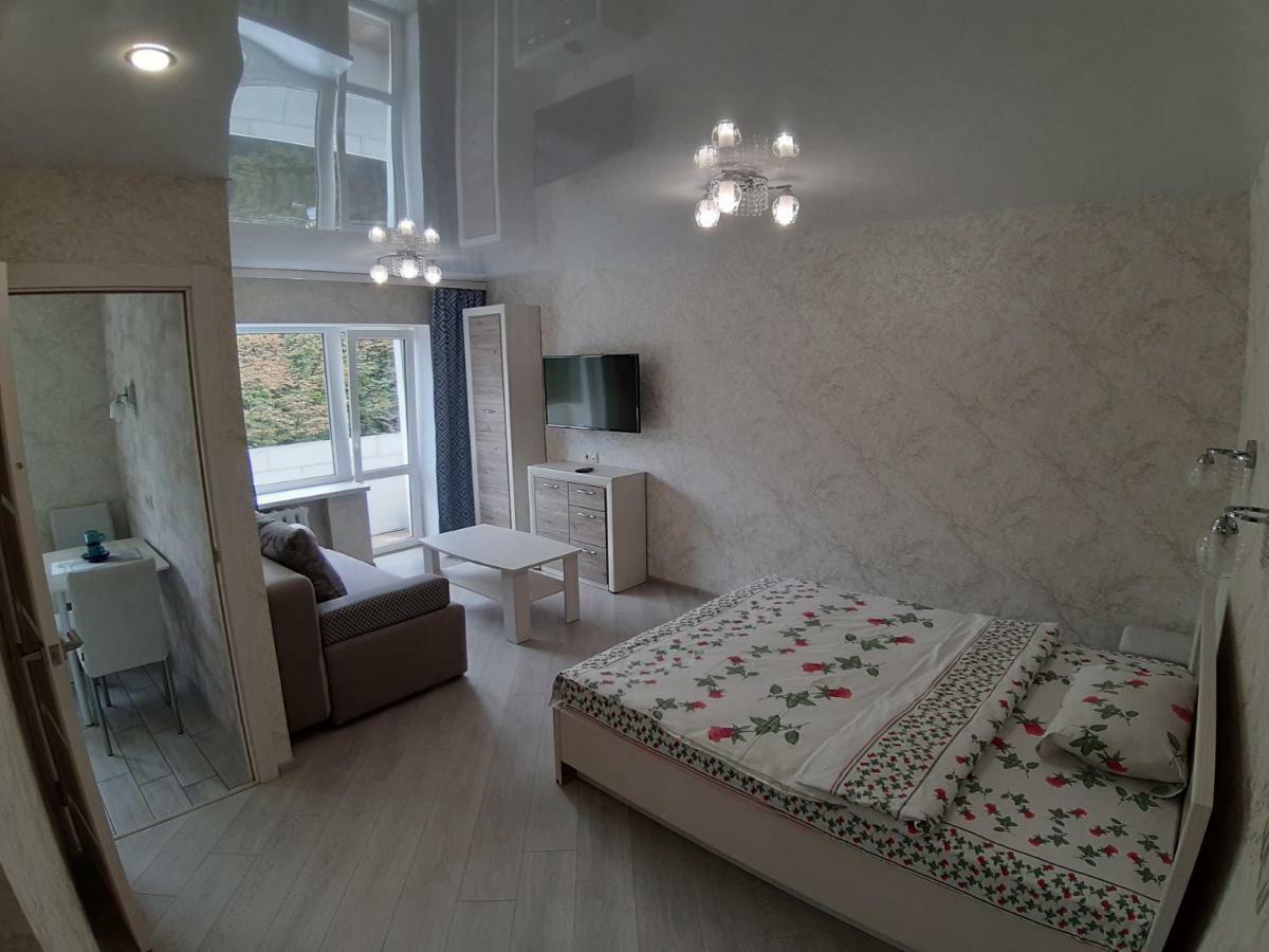 Однокомнатная Квартира На Площади Победы Appartement Homel Buitenkant foto